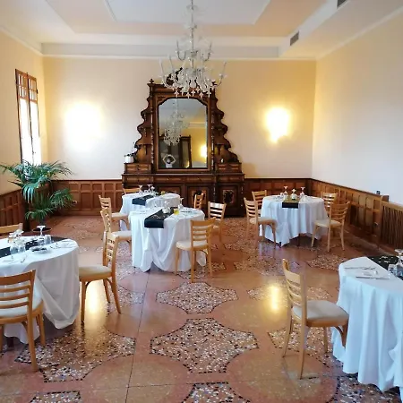Otel Antico Borgo Riolo Terme