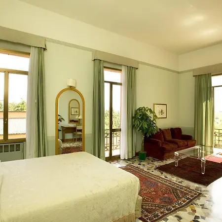 Otel Antico Borgo 3*