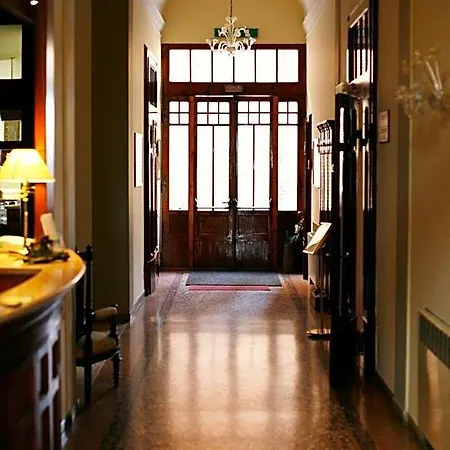 Antico Borgo ホテル 3*