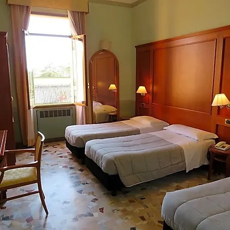 ホテル Antico Borgo 3*