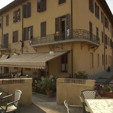 ホテル Antico Borgo 3*