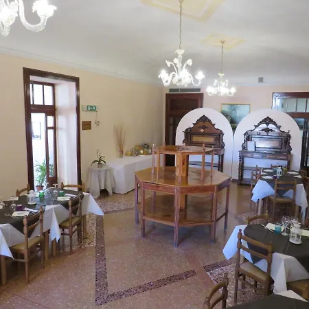 Antico Borgo Otel