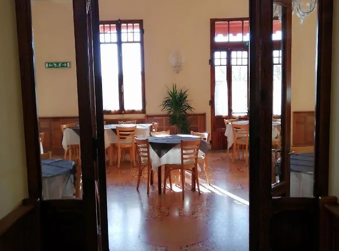 מלון Antico Borgo ריולו טרמה