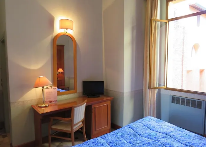 מלון Antico Borgo 3*